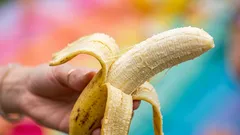 Por que é que as bananas têm «fios» — e se deve comê-los